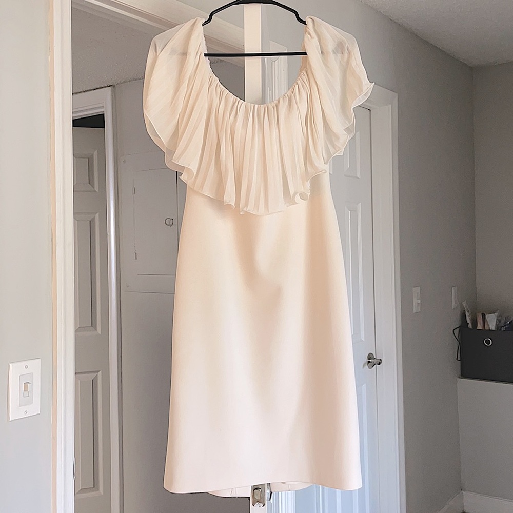 White off-shoulder dress (Vince Camino)
